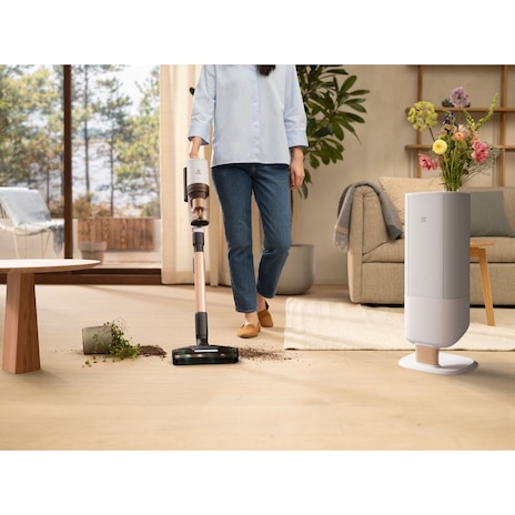 얼티밋홈 800 클린스테이션 무선청소기